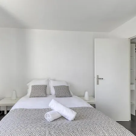 Les Moulins Апартаменты